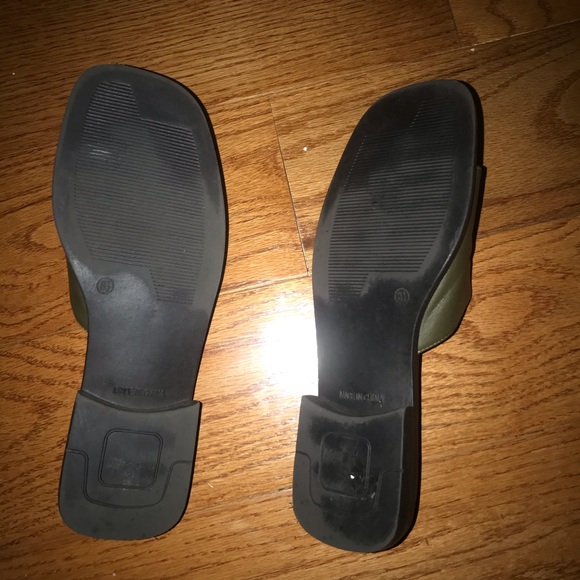 Sold🦋 Green Leather Mules Size 8.5 - Picture 2 of 5